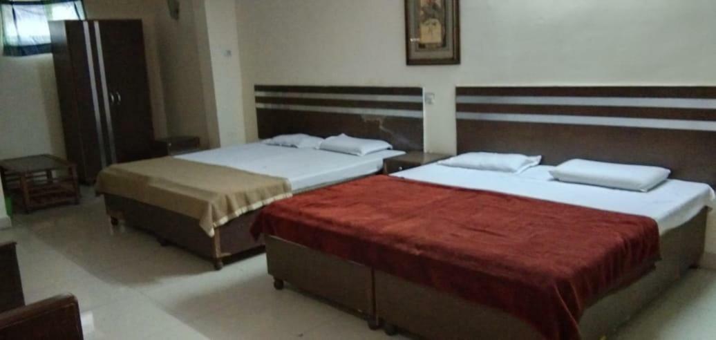 Hotel S P นิวเดลี ภายนอก รูปภาพ